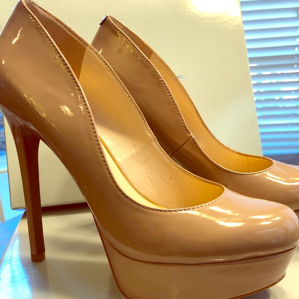 Jessica Simpson platform pumps